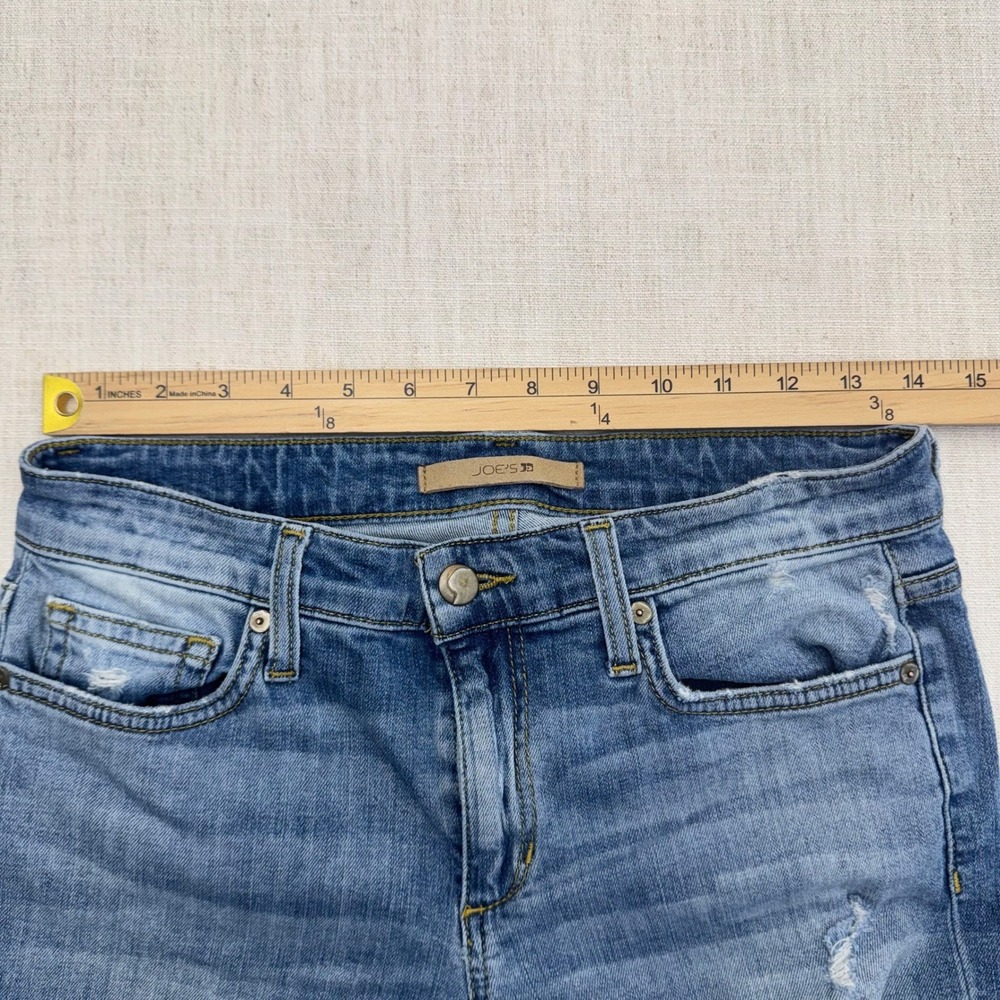 Joe's Jeans Wakley Cuff Crop Distressed Straight Leg Jeans Size 27 Medium Wash - Picture 6 of 16